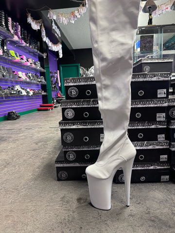 Pleaser Boots white